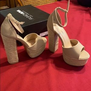 Sexy Beige woven heels